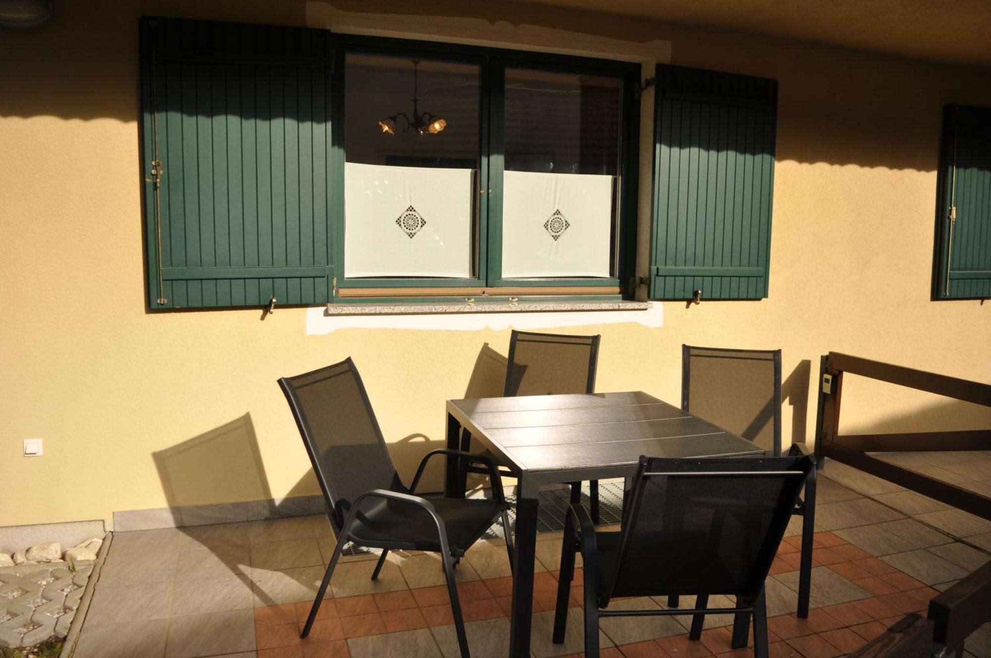 Apartment Mojstrovka With Terrace In City Center Kranjska Gora Buitenkant foto