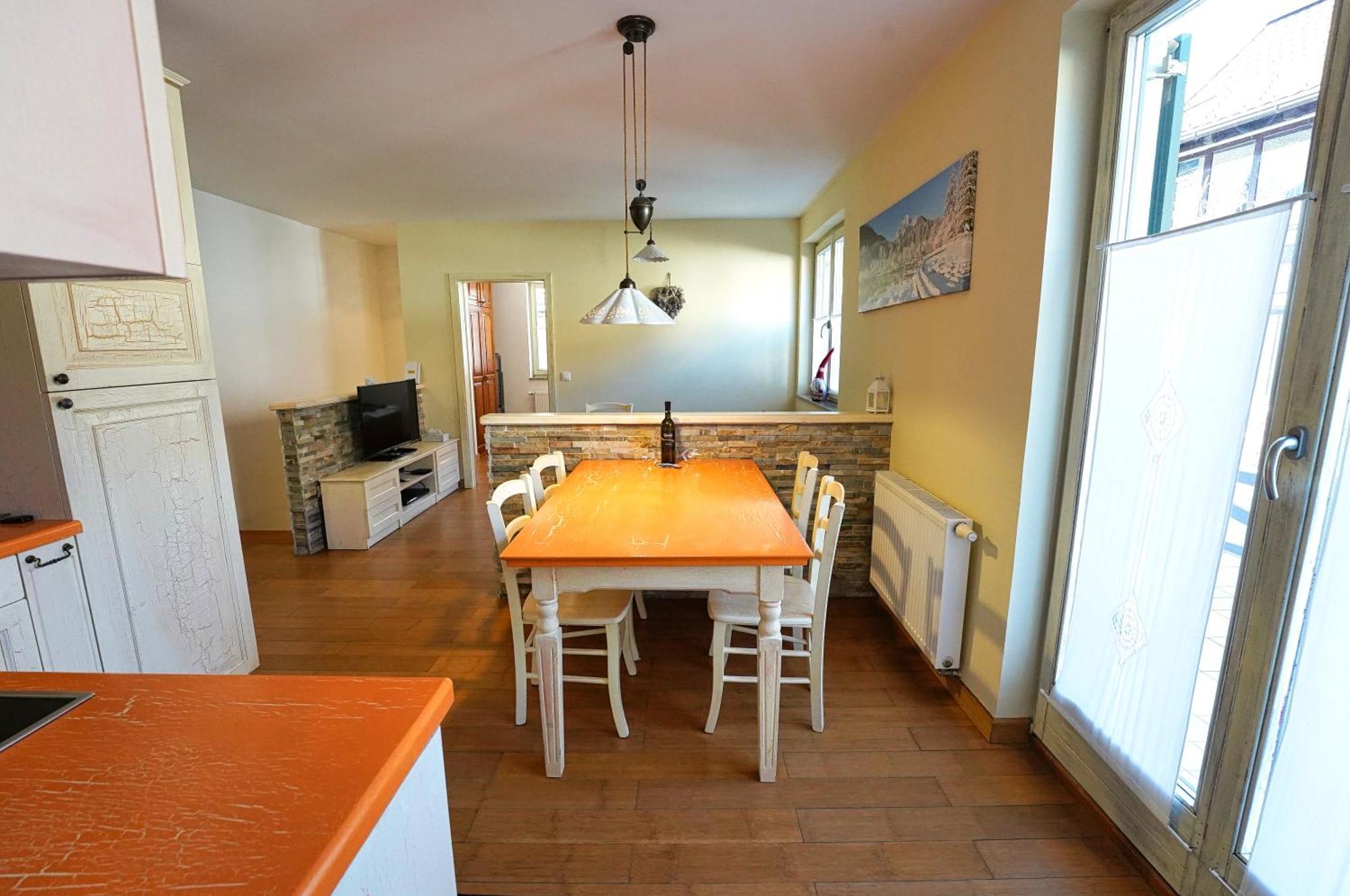 Apartment Mojstrovka With Terrace In City Center Kranjska Gora Buitenkant foto