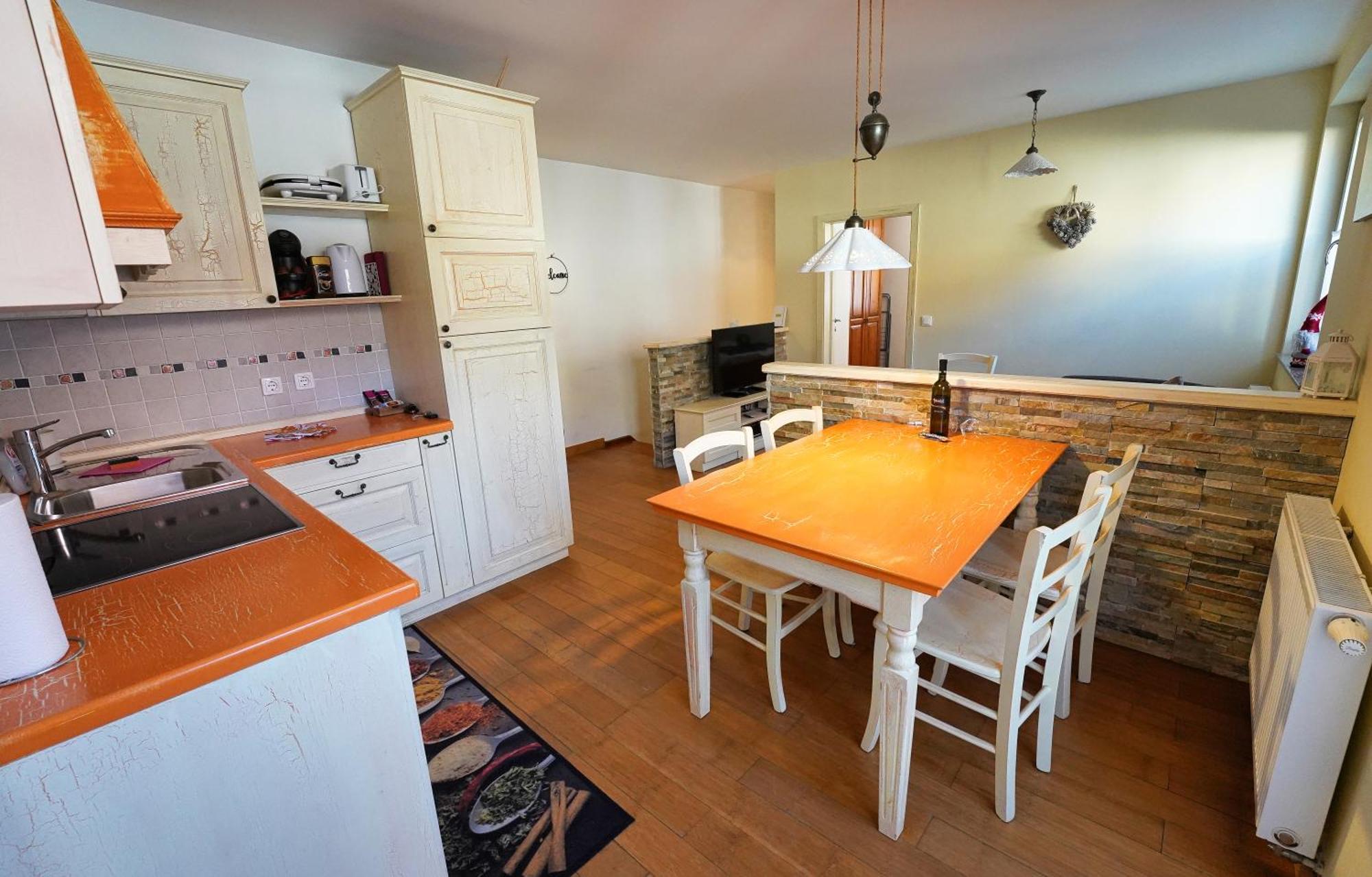 Apartment Mojstrovka With Terrace In City Center Kranjska Gora Buitenkant foto
